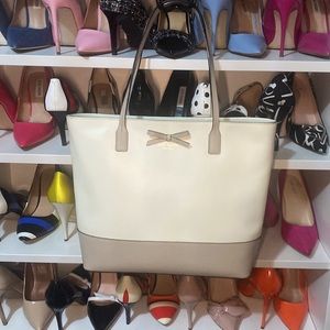 Kate Spade Gray and White Bag